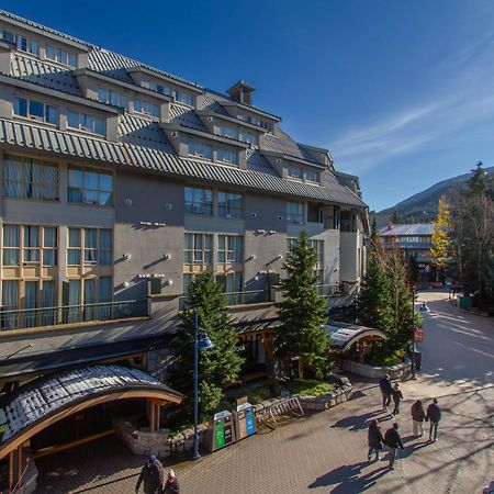Village Gate House By Whiski Jack Уистлер Экстерьер фото
